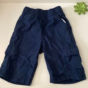 🦕bundle to save 3/$10🦕 The childrens place boys navy blue cargo shorts size 6